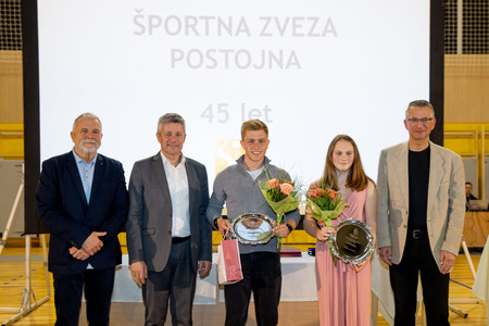 Prejemnika naziva Športnik in Športnica leta Občine Postojna za leto 2025 sta Jaka Štremfel in Anja Beber