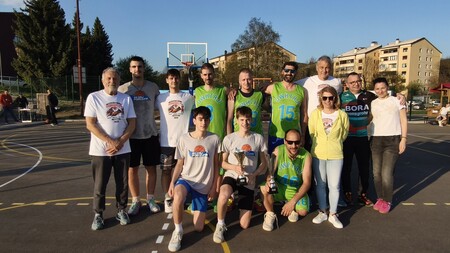 prenovljena igrišča ŠC Postojna _ dobrodelni turnir (7)