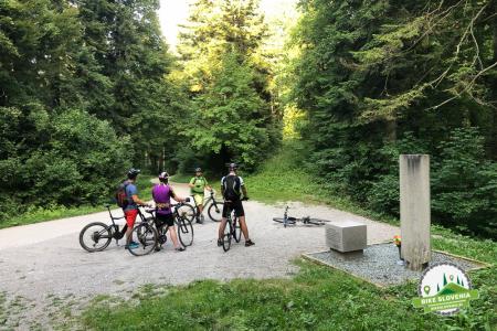 sto_4jame_natasa_kocjancic_bikeslovenia_6839