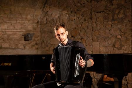 225081381_4112727672129426_278833274805776116_n