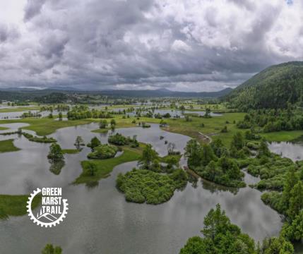 l_371052green_karst_trail_bike_slovenia