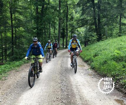 l_371059green_karst_trail_bike_slovenia_11
