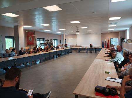 IMG-049d8b9a3895c92d11b0067e2d9b9fb3-V