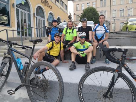 skupina_korona_tura_2022_bike_slovenia