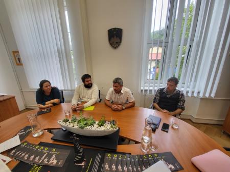 IMG-0ebcc429f6413e5fd3b44c88cf221991-V