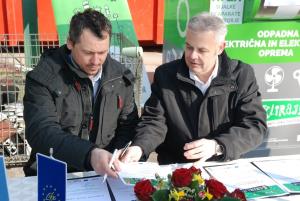 Postavitev uličnih zbiralnikov