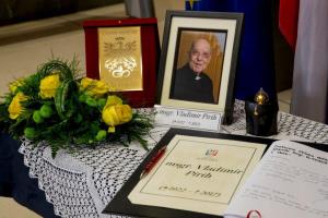 Slovo od Monsignorja