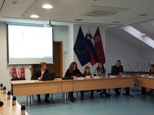 Postojna za en dan predala vodenje otrokom