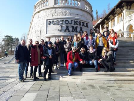 l_22982120200208_145049