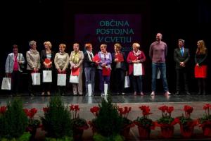 Postojna je cvetela – tokrat v soju odrskih luči