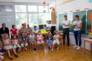 Fotoutrinki s sprejema v Osnovni šoli Prestranek