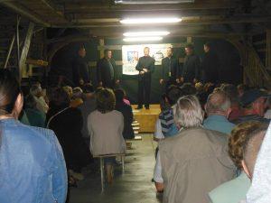 Dalmatinske melodije pod kozolcem v Belskem