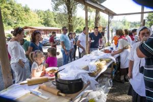 TD Pudgura je izvedla 15. tradicionalno prireditev Gozdar – kmet nekoč in danes