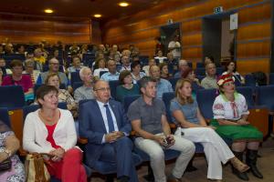 Kulturni utripu poletja tokrat v Kulturnem domu Postojna s folklornimi skupinami iz Ukrajine