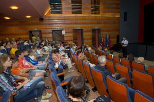 Kulturni utripu poletja tokrat v Kulturnem domu Postojna s folklornimi skupinami iz Ukrajine