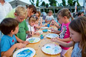 Kulturni utrip v Postojni s »čarodejem Romanom«