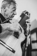 Izzvenel je tretji koncert v sklopu 5. Mednarodnega festivala kitare v Postojni