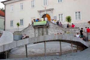 Otvoritveni koncert 5. tedna kitare v Postojni