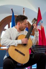Otvoritveni koncert 5. tedna kitare v Postojni
