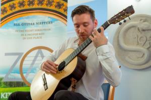 Otvoritveni koncert 5. tedna kitare v Postojni