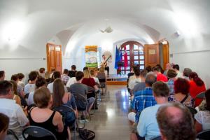 Otvoritveni koncert 5. tedna kitare v Postojni