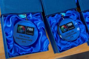 Visoki košarkarski obisk pri županu