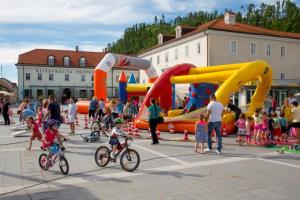 1. Jakobovo srečanje je uspelo v popolnosti