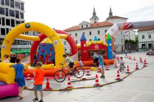 1. Jakobovo srečanje je uspelo v popolnosti