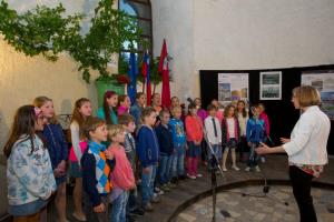 Deseti Ravbarjev večer s slavnostno prireditvijo ob obnovi strehe