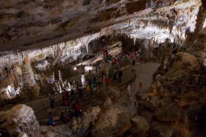 Postojno obiskala visoka kitajska delegacija