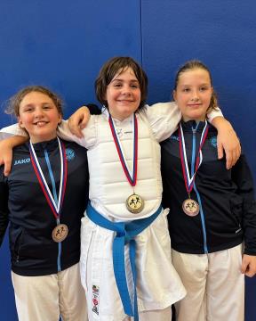 F7A89656-FBAC-4009-9732-12212C31E094