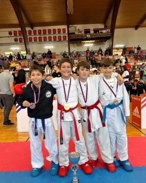 FFA3F162-008C-48D5-8C4A-BC84D677BF78