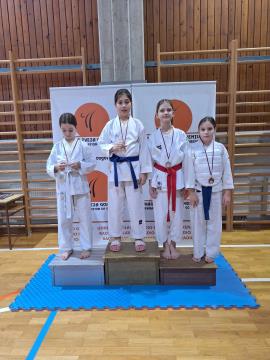 387482984_907402580778593_2514113839935075602_n