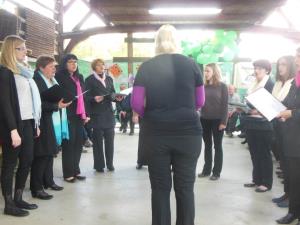 Ljubezen – rdeča nit dogajanja na drugem četrtkovem večeru pod kozolcem