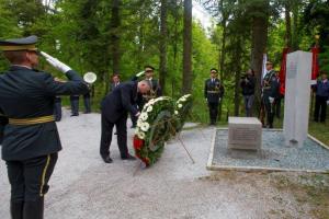 Praznovanje v Črni jami