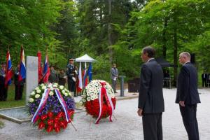 Praznovanje v Črni jami
