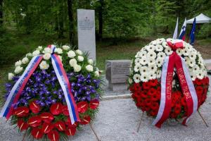 Praznovanje v Črni jami