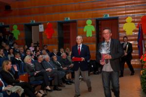 Porodničar in ginekolog Aleksander Merlo je častni občan Postojne