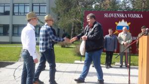 Vestirnga v Postojni