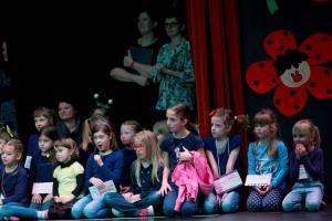 Plesno voščilo materam