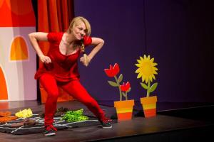 Abonenti otroškega abonmaja »MALI MEDO« so tokrat uživali v glasbeno-gledališki-plesni predstavi