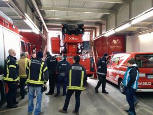 Druga predstavitev visoke lestve v Postojni