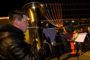 Koncert postojnske godbe v centru