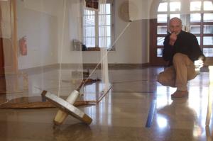 Armenski umetnik BAGRAT ARAZJAN po četrt stoletja spet razstavlja v Postojni