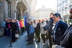 Trst in spomeniki padlim v Postojni