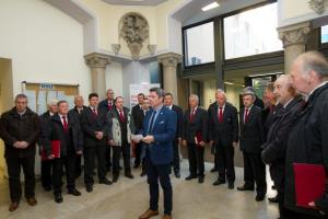 Trst in spomeniki padlim v Postojni