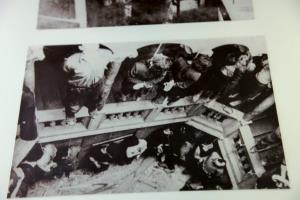 Trst in spomeniki padlim v Postojni