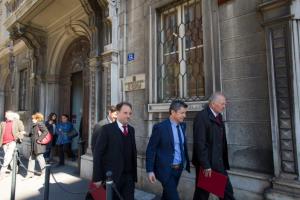 Trst in spomeniki padlim v Postojni