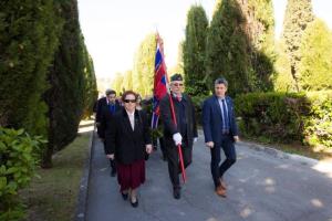 Trst in spomeniki padlim v Postojni