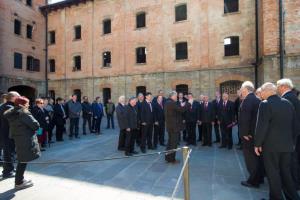 Trst in spomeniki padlim v Postojni